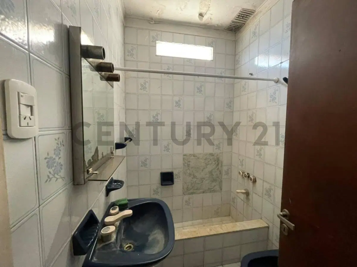 Casa en venta en La Plata tipo PH a refaccionar 3