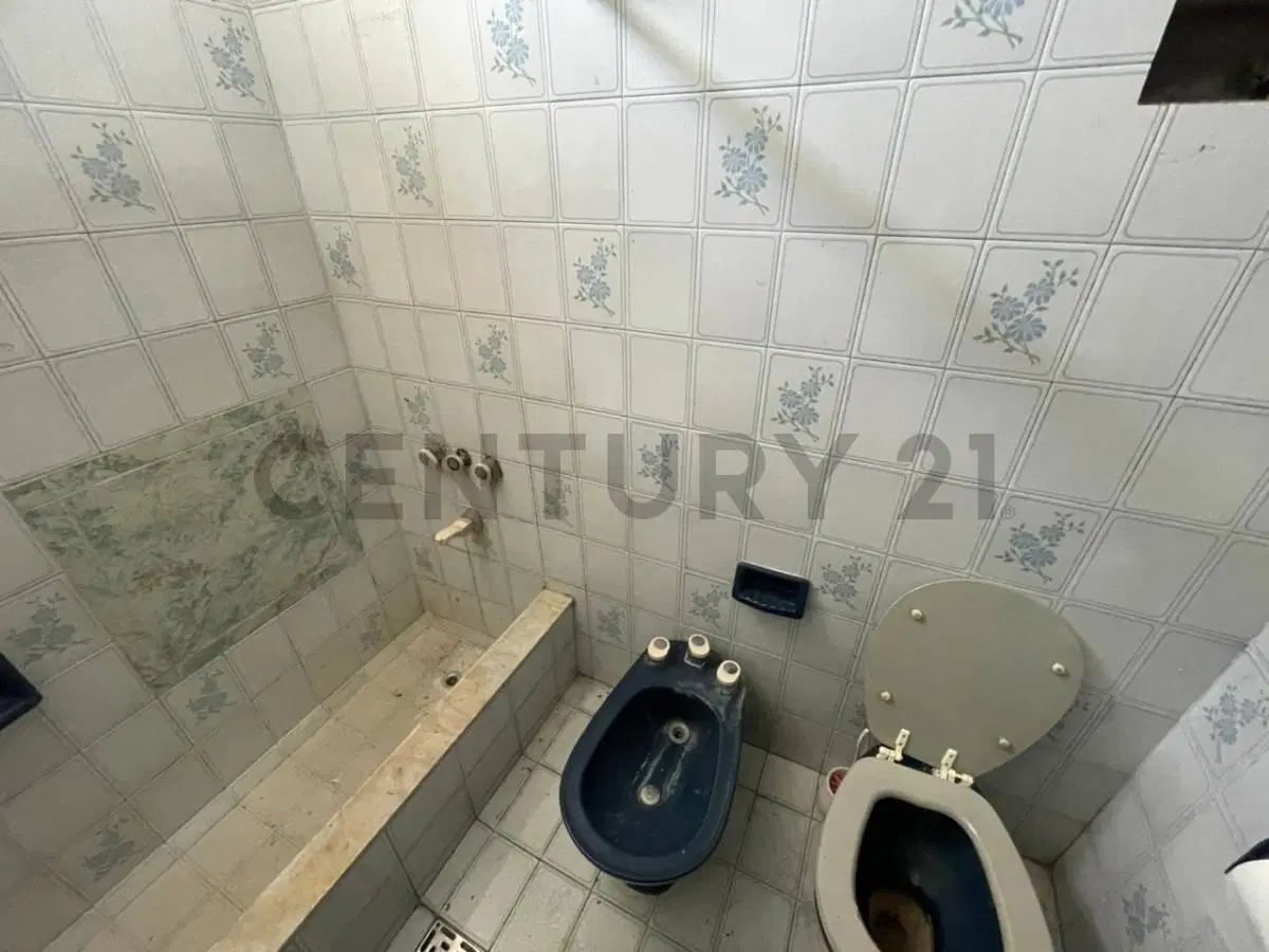 Casa en venta en La Plata tipo PH a refaccionar 4
