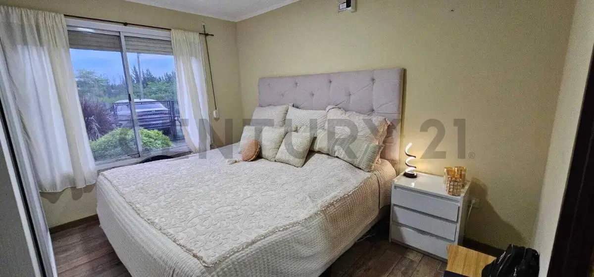 Casa en venta en La Plata de tres dormitorios en Parque Sicardi 2