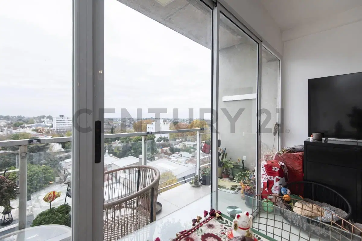 DEPARTAMENTO EN VENTA EN LA PLATA SEMIPISO DE 1 DORMITORIO CON BALCÓN Y COCHERA 5