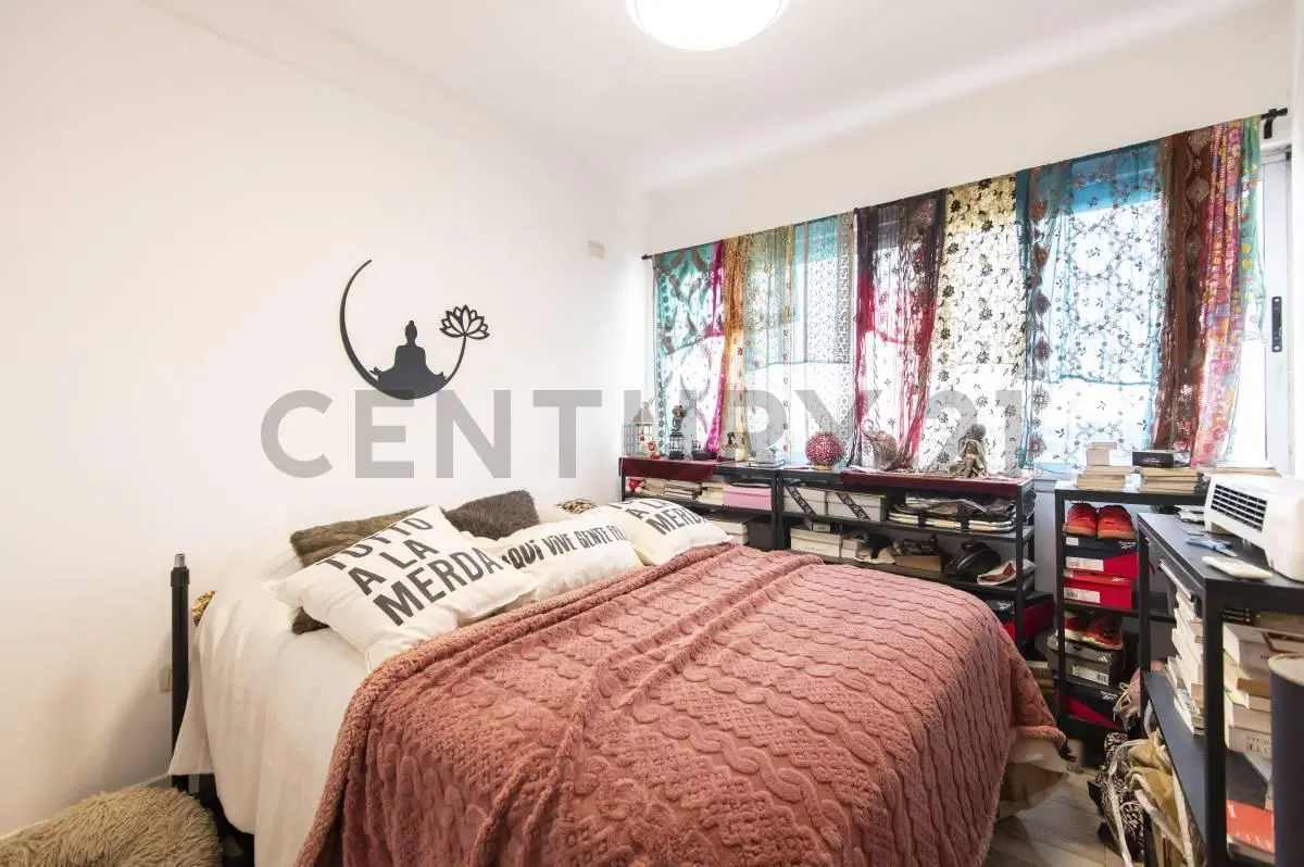 DEPARTAMENTO EN VENTA EN LA PLATA SEMIPISO DE 1 DORMITORIO CON BALCÓN Y COCHERA 4