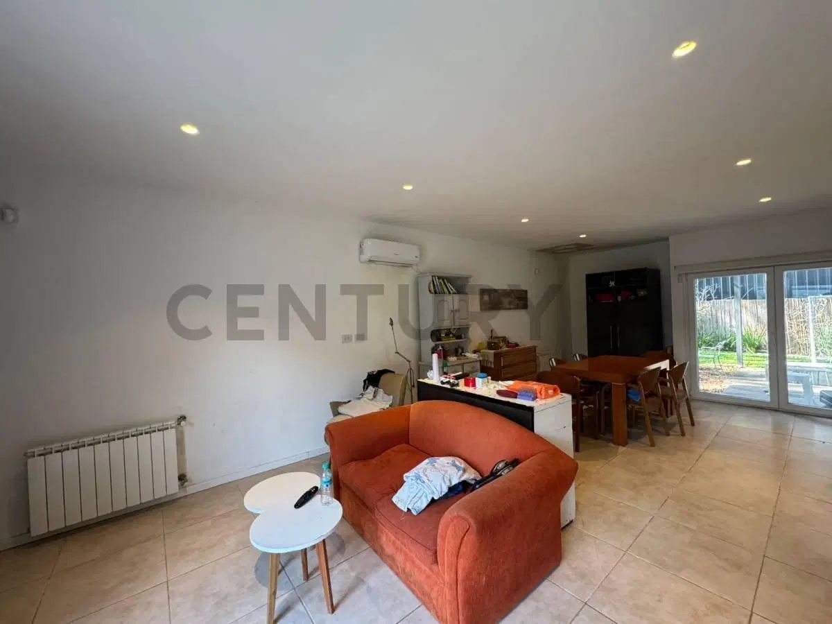 CASA EN VENTA EN GORINA TIPO DUPLEX 2