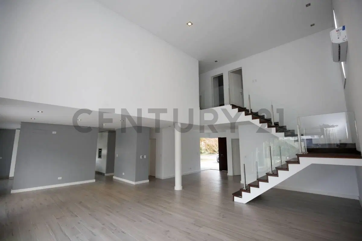 Casa en venta de cuatro dormitorios en Fincas de Iraola II. 4