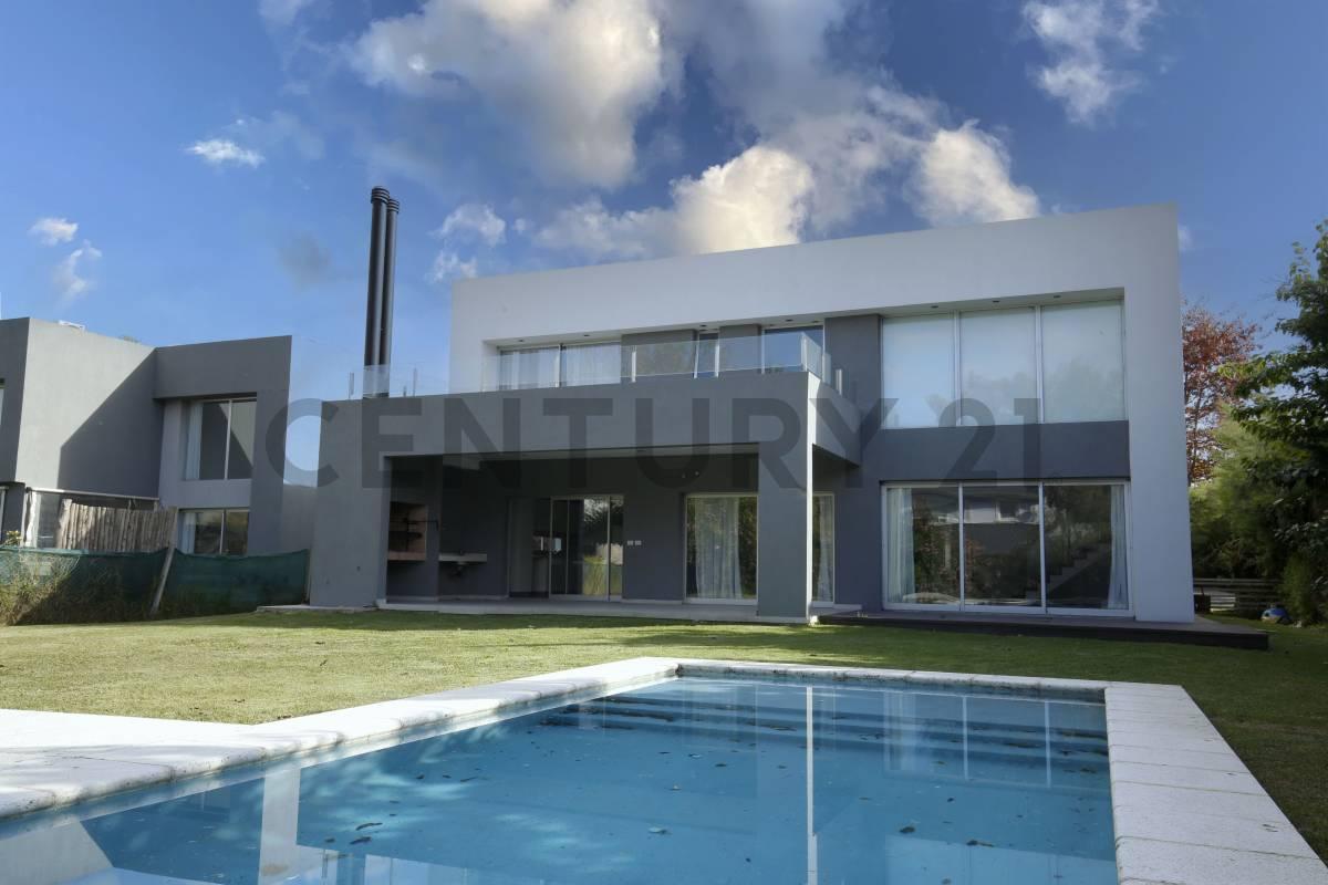 Foto de Casa en venta de cuatro dormitorios en Fincas de Iraola II., imagen 5