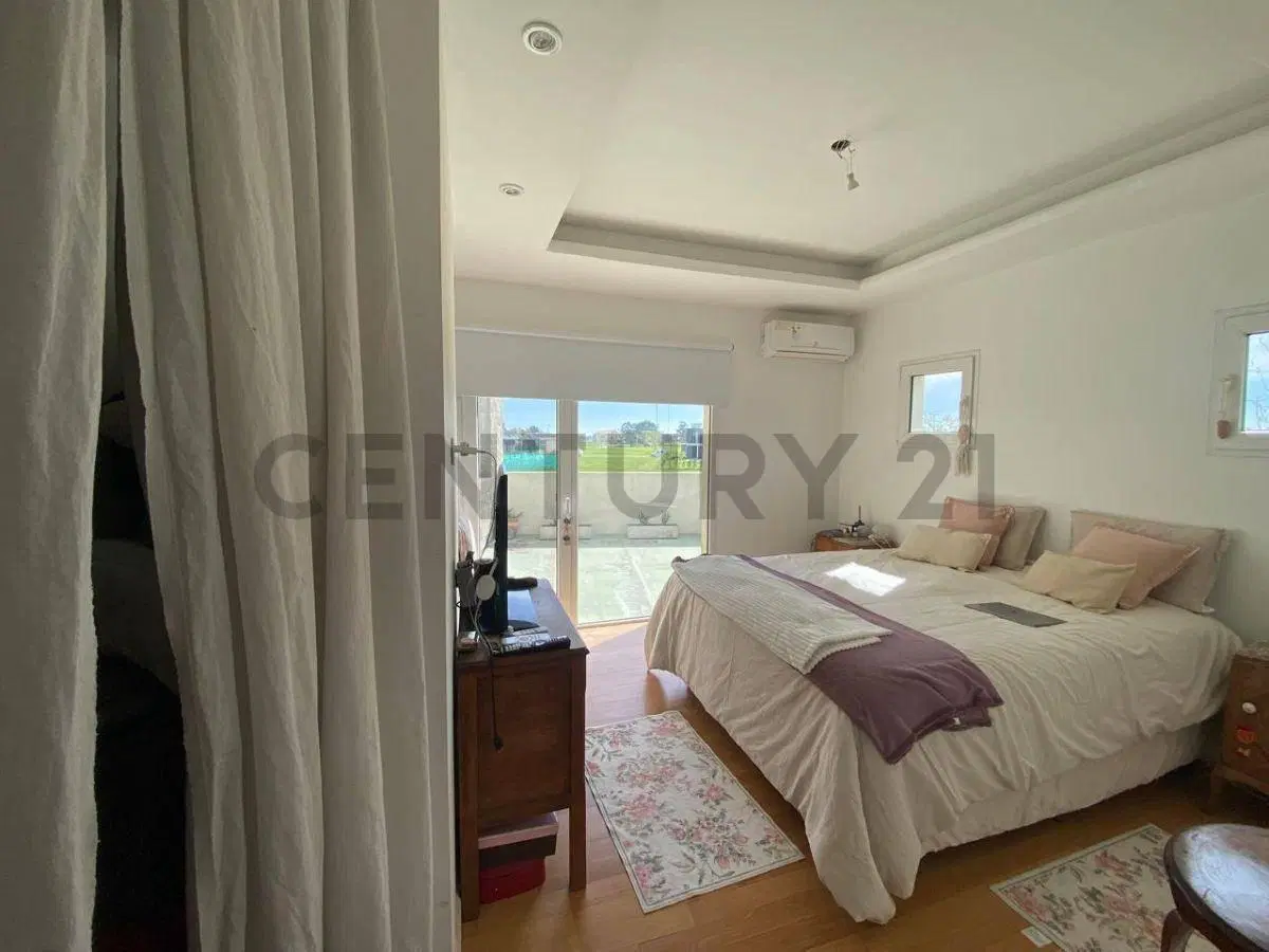 Casa en venta en Puerto Nizuc de tres dormitorios con parque y pileta en Puerto Nizuc 3