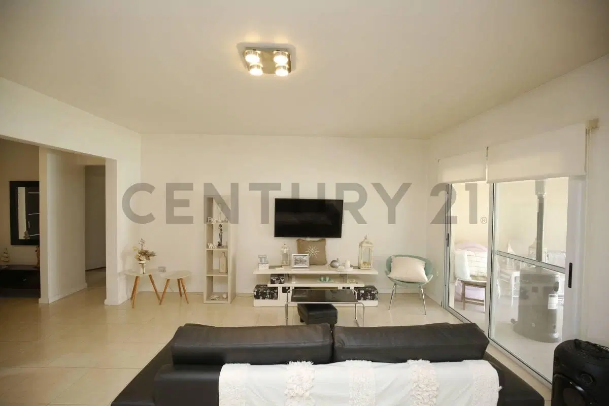 Casa en venta en Fincas de Iraola II de tres dormitorios 4