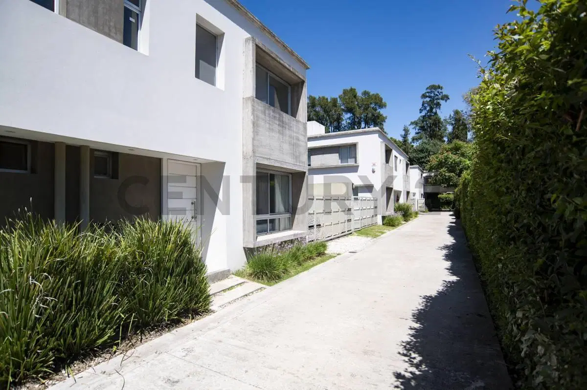 Casa en venta en Gonnet en complejo cerrado de dos dormitorios 5