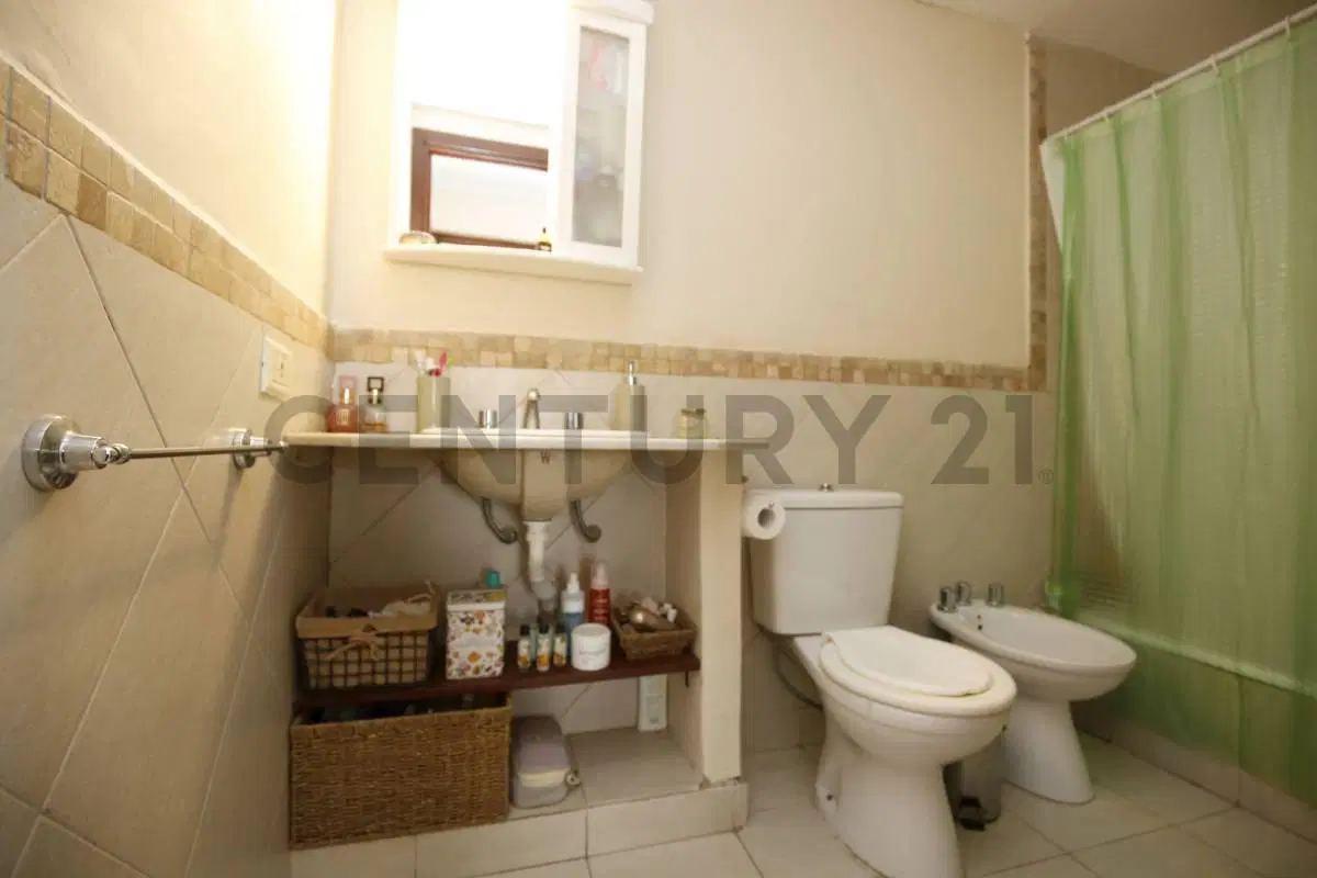 VENTA DE PH 1 DORMITORIO Y PATIO EN CALLE 55 E 23 Y 24 4