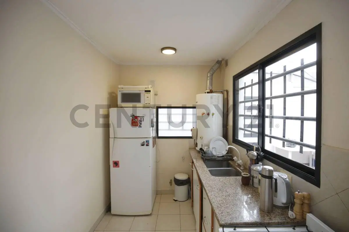 VENTA DE PH 1 DORMITORIO Y PATIO EN CALLE 55 E 23 Y 24 2