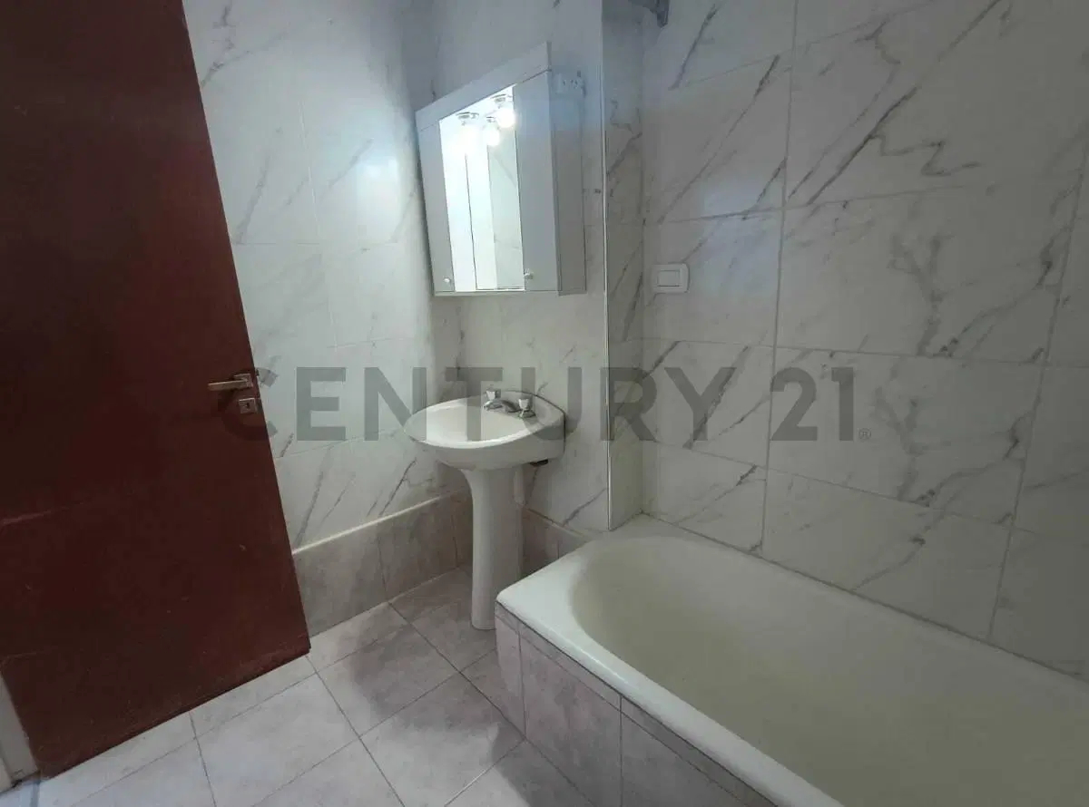 Departamento en alquiler en La Plata de un dormitorio con cochera 2
