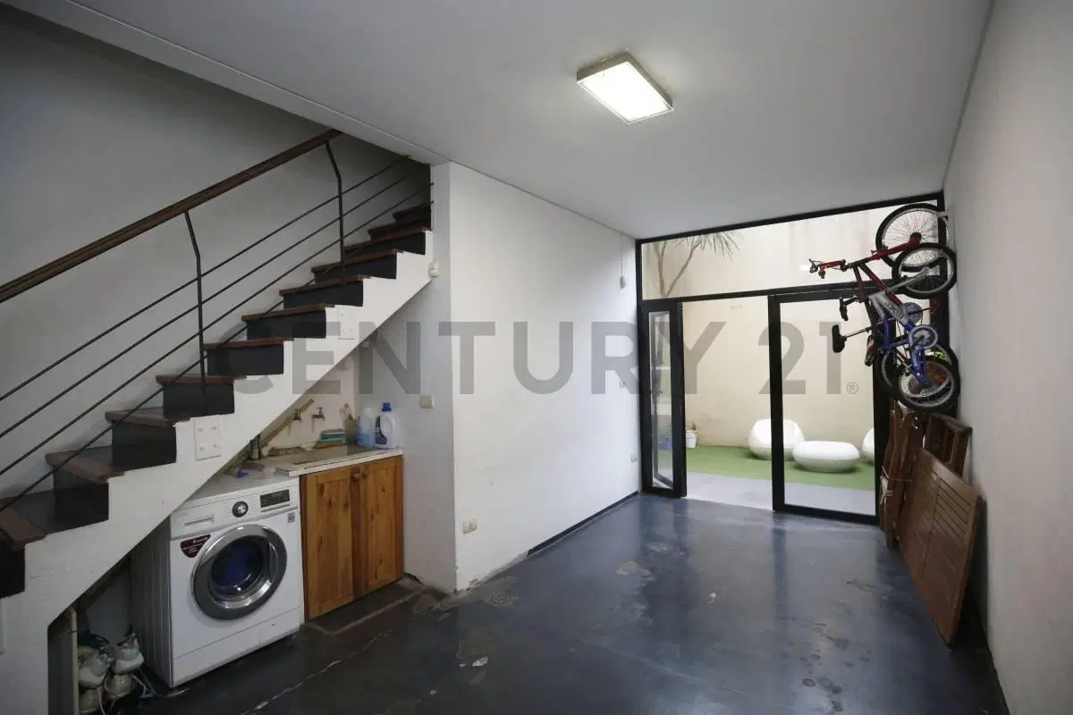 DEPARTAMENTO EN VENTA EN LA PLATA TIPO DUPLEX CON COCHERA 2