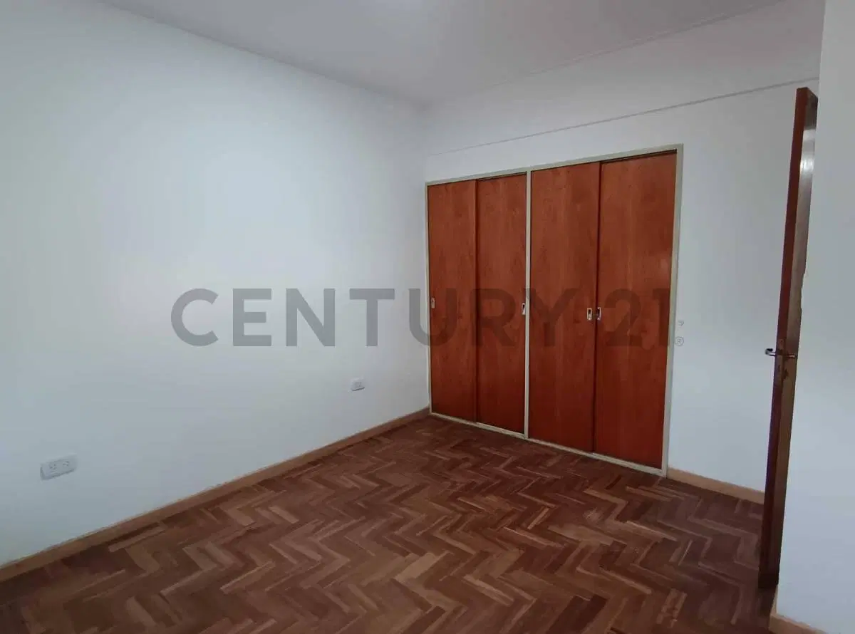 Departamento en alquiler en La Plata de dos dormitorios y cochera 1