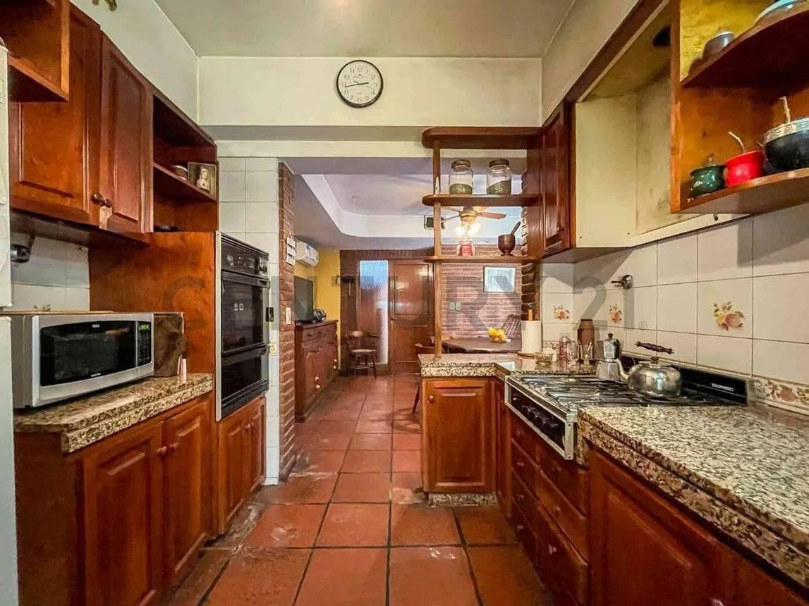 Foto de Casa en venta en La Plata, imagen 3