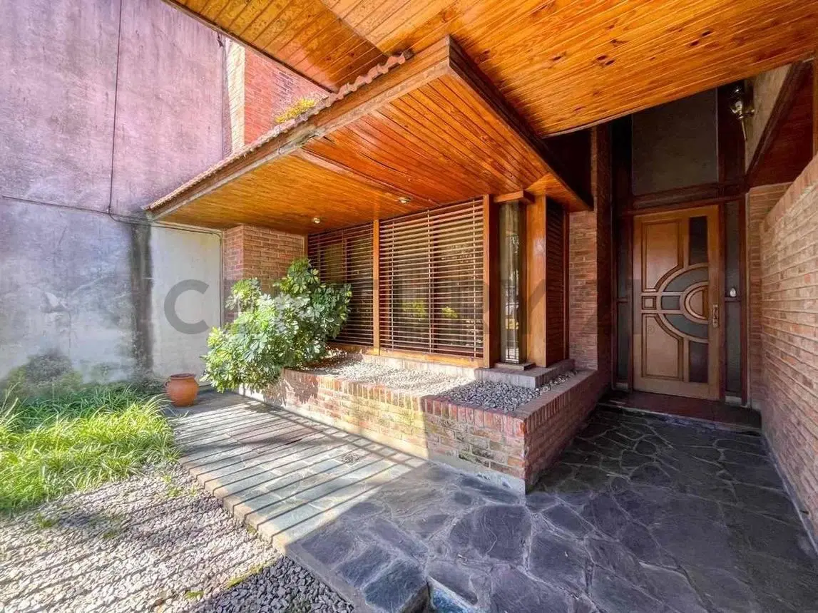 Casa en venta en La Plata 8