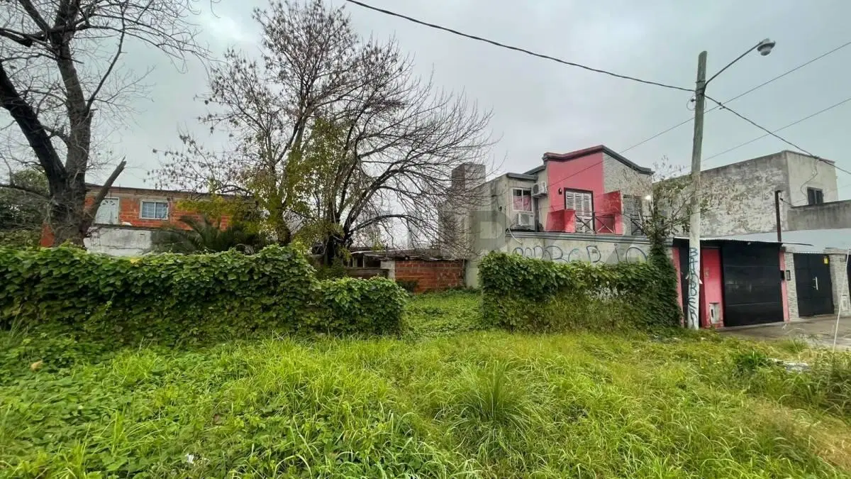 Lote/terreno en venta 526 esquina 30 3