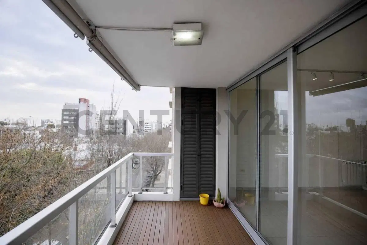 Departamento en venta en La Plata semipiso de 2 dormitorios y cochera 5