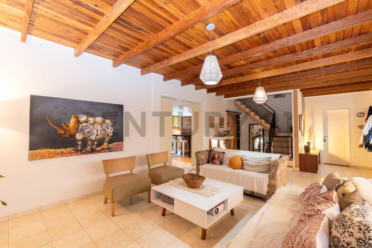 Foto de casa en venta 3 dormis con verde en LA PLATA, imagen 5