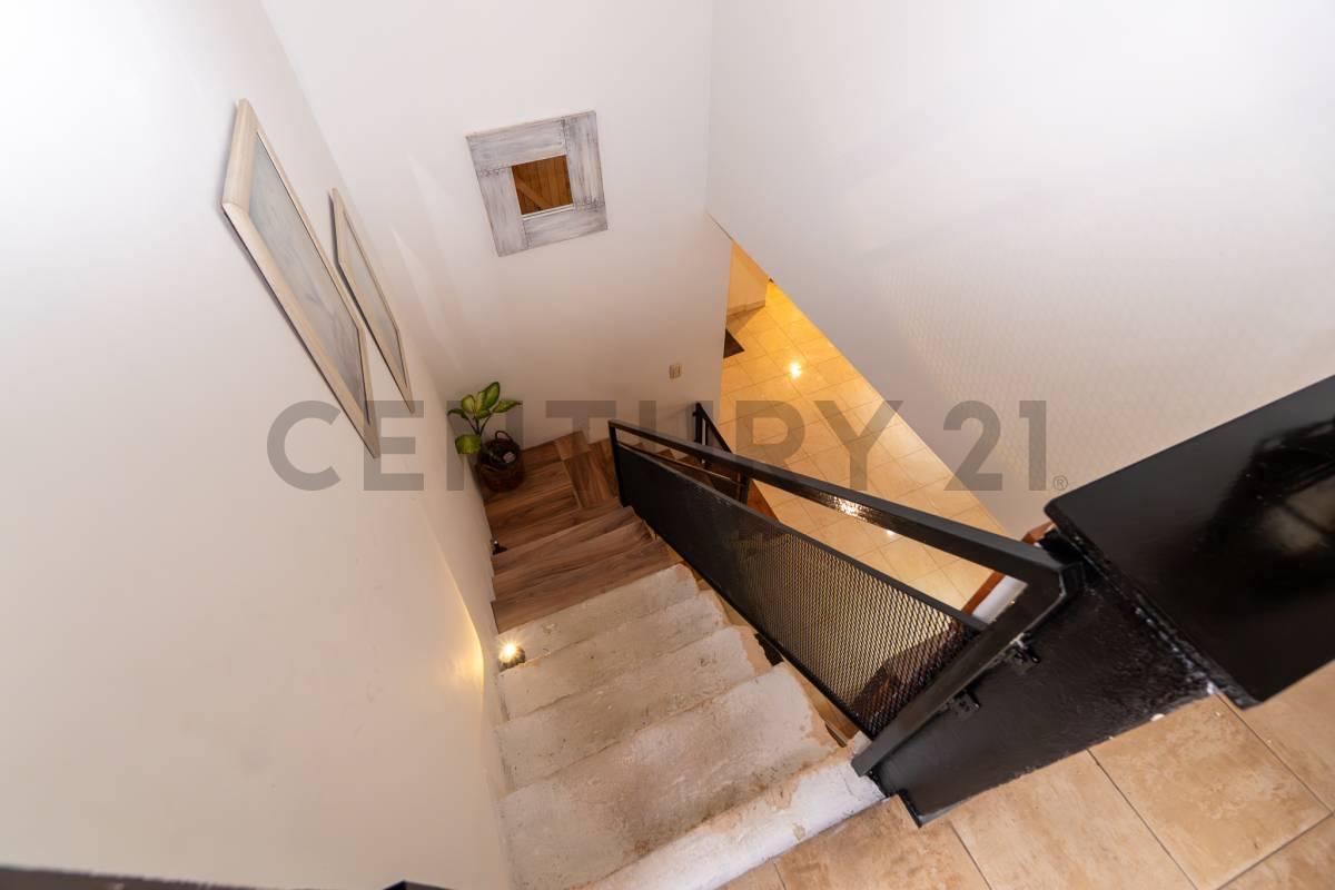 Foto de casa en venta 3 dormis con verde en LA PLATA, imagen 1