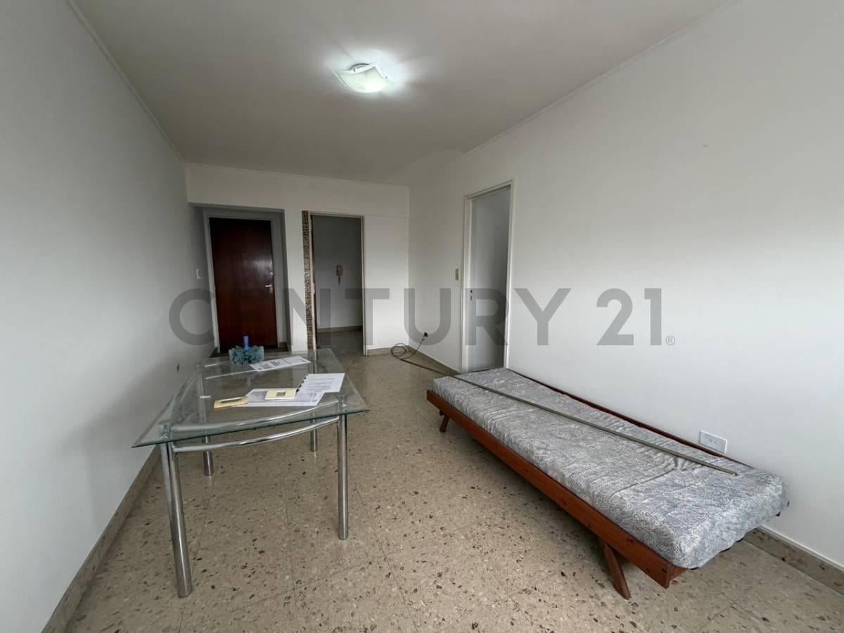 Foto de DEPARTAMENTO EN ALQUILER EN LA PLATA DE 3 DORMITORIOS, imagen 1