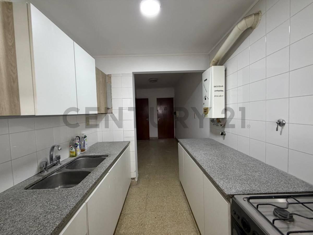 DEPARTAMENTO EN ALQUILER EN LA PLATA DE 3 DORMITORIOS
