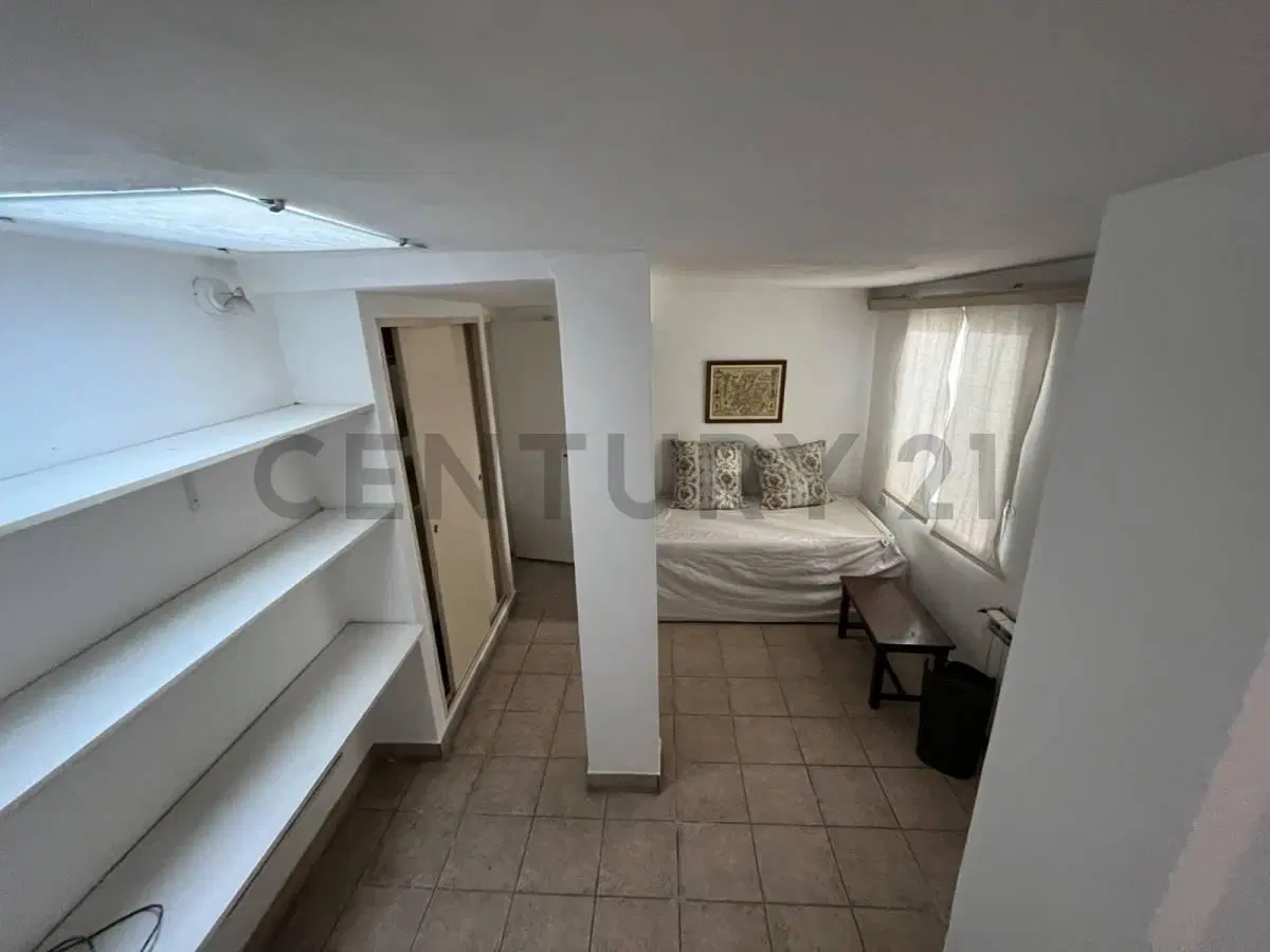 CASA EN ALQUILER DE 2 DORMITORIOS - LA PLATA CENTRO - PLAZA MORENO - AMOBLADA 2