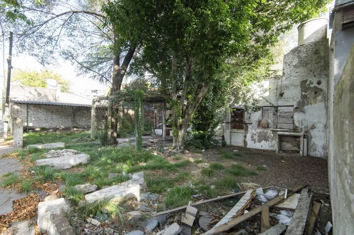 Lote en venta en La Plata 5