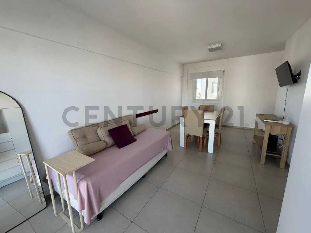 Departamento monoambiente en venta en La Plata 5