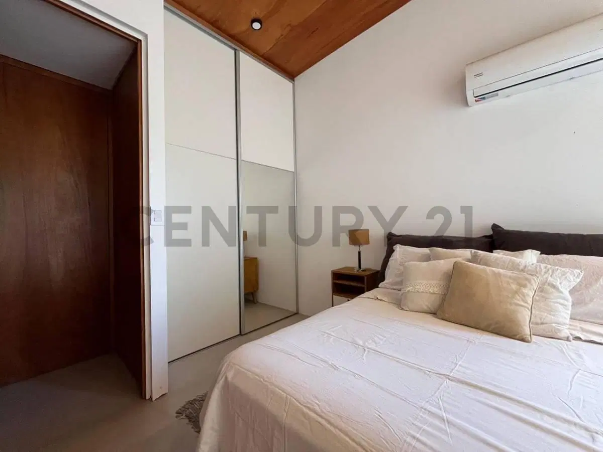 CASA EN ALQUILER EN CITY BELL. 3 DORMITORIOS 4