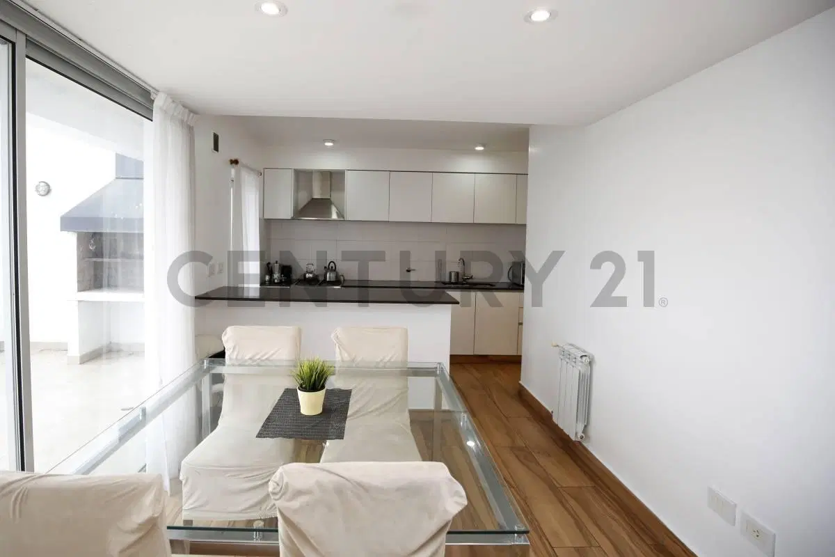DEPARTAMENTO EN VENTA EN LA PLATA DE 3 DORMITORIOS CON COCHERA 2