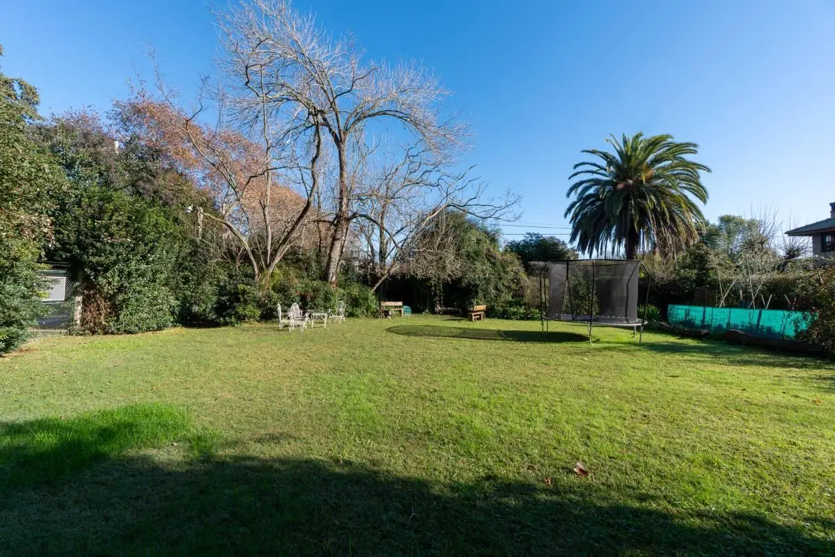 LOTE EN VENTA EN VILLA ELISA CON SALON DE EVENTOS 2
