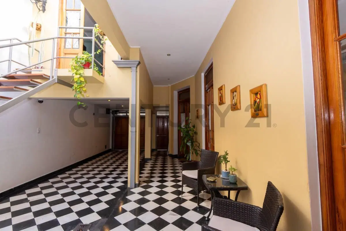 Casa en venta en La Plata 3