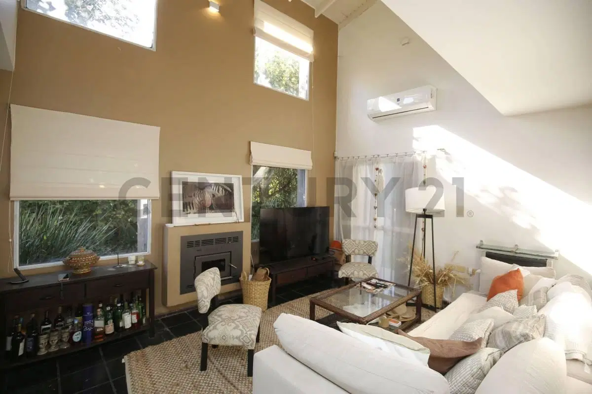 Casas en venta en City Bell 3