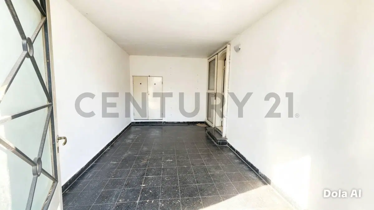 Casa de 3 dormitorios con parque y pileta 5