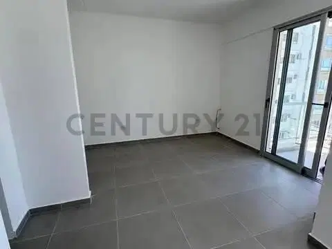 Departamento  en alquiler – Plaza Paso 2