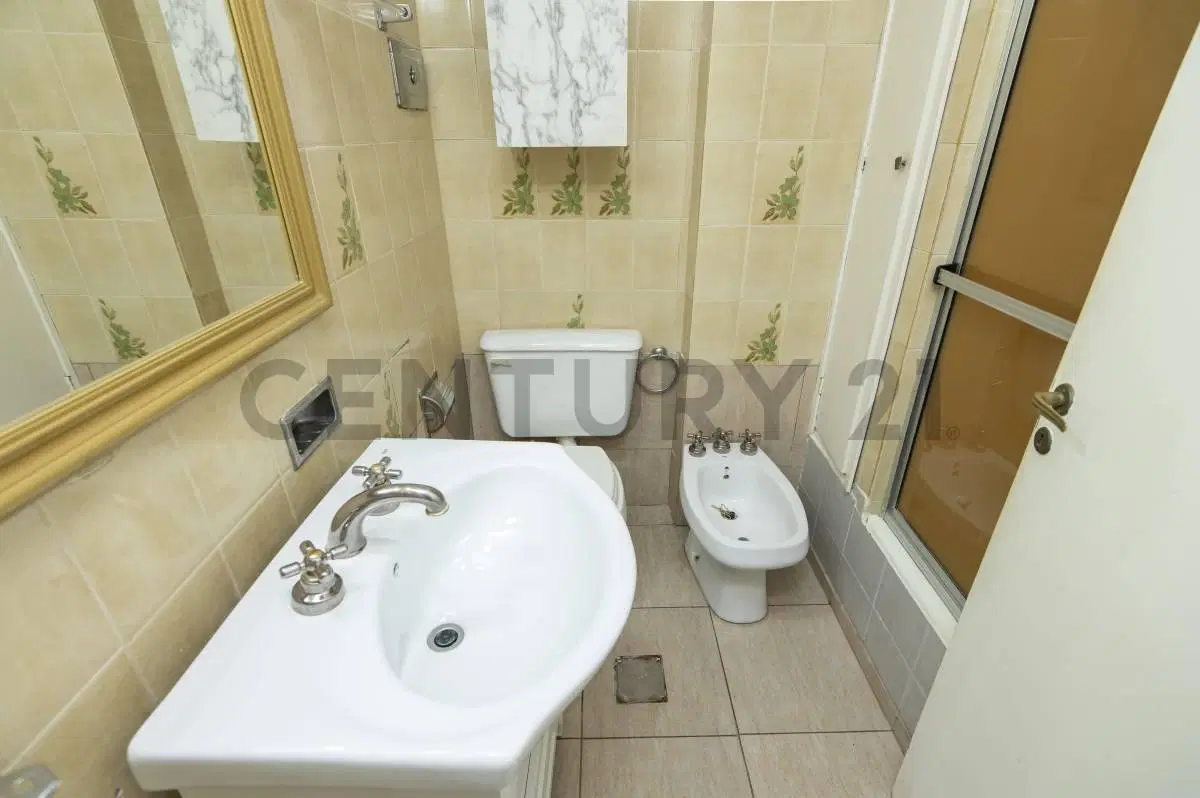 DEPARTAMENTO EN VENTA EN LA PLATA DE DOS DORMITORIOS APTO BANCO 4