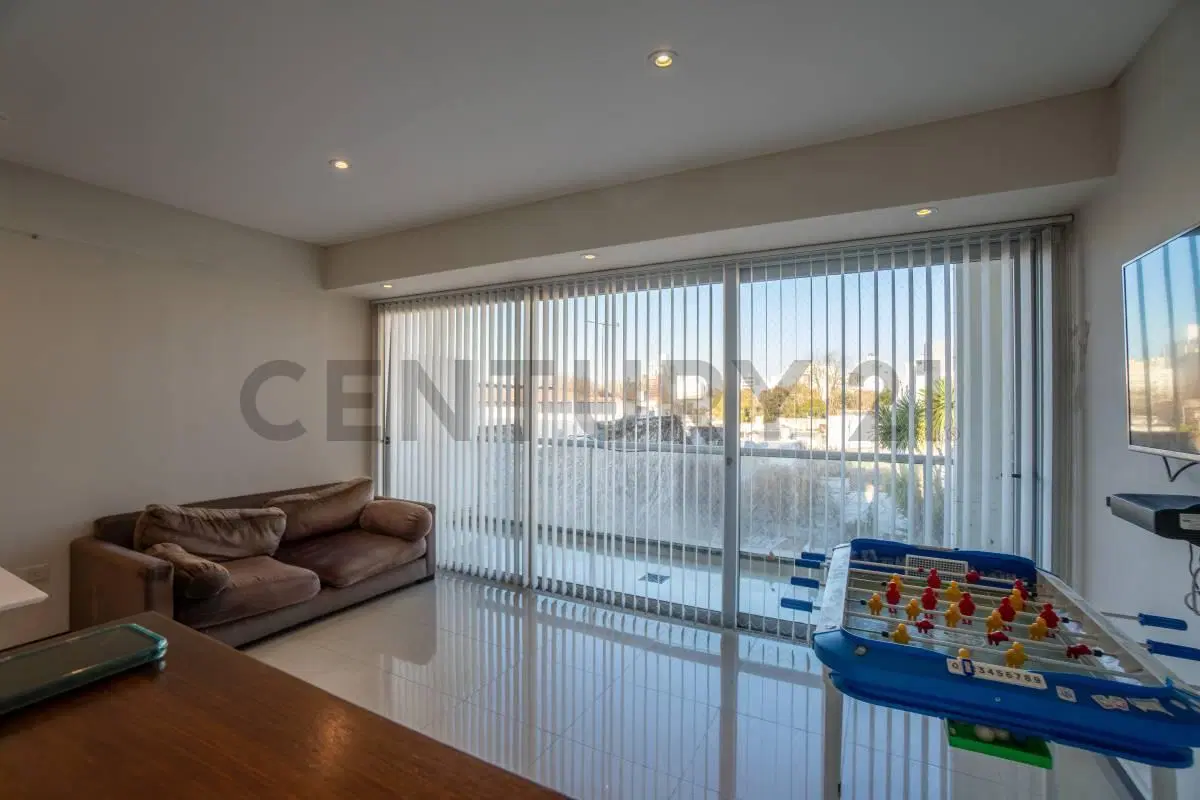 Departamento en venta en La Plata de 2 dormitorios con terraza privada 3