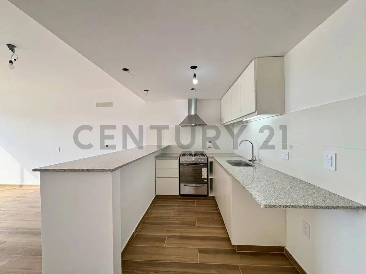 Departamento en venta en La Plata tipo Monoambiente 8