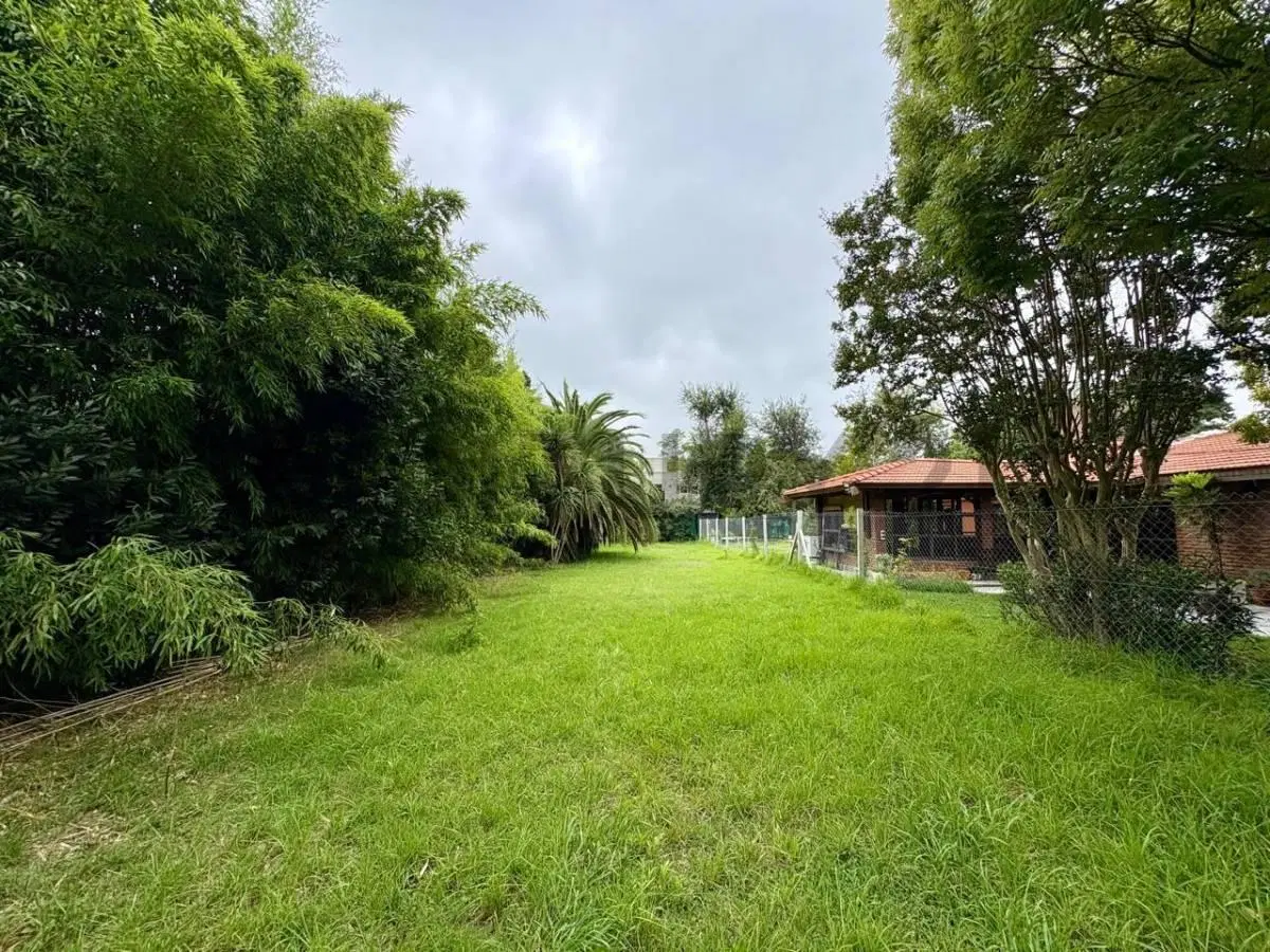 Lote en venta en Gonnet 8