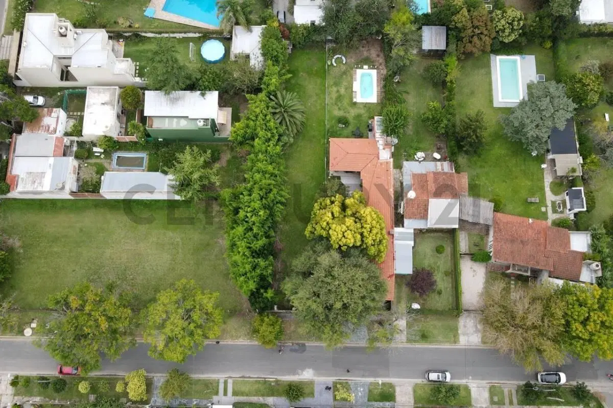 Lote en venta en Gonnet 2