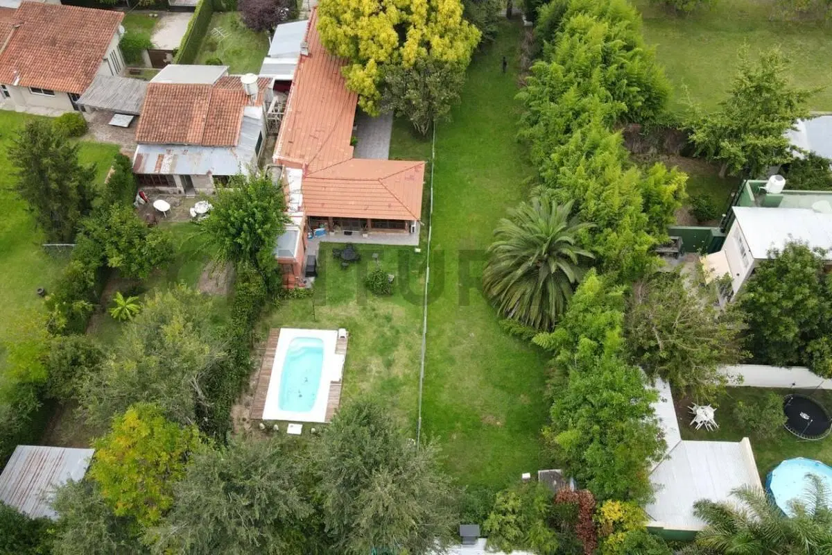 Lote en venta en Gonnet 5