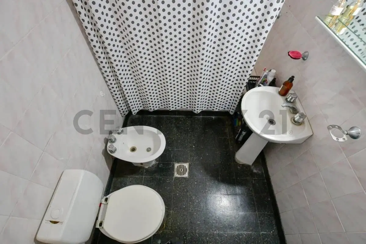 PH EN VENTA EN LA PLATA DE DOS DORMITORIOS 2