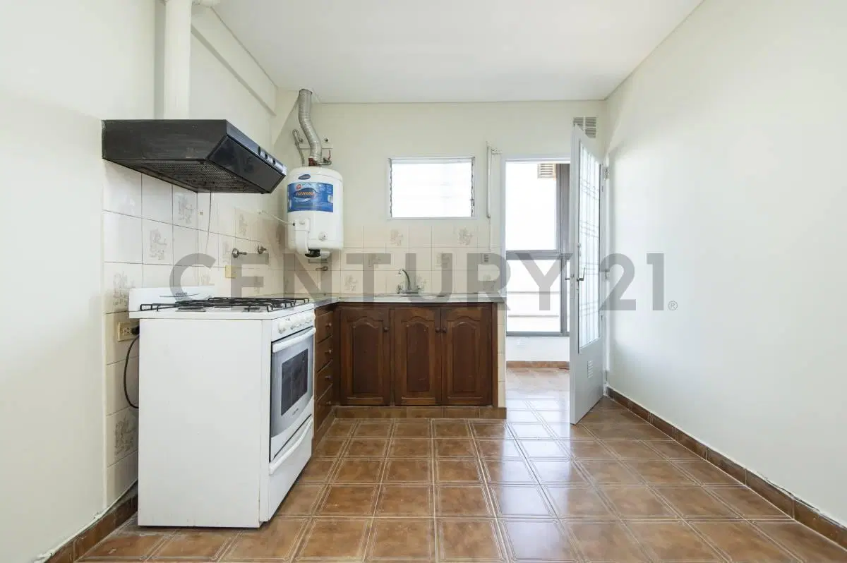 Departamento 2 dormitorios en venta en La Plata 3