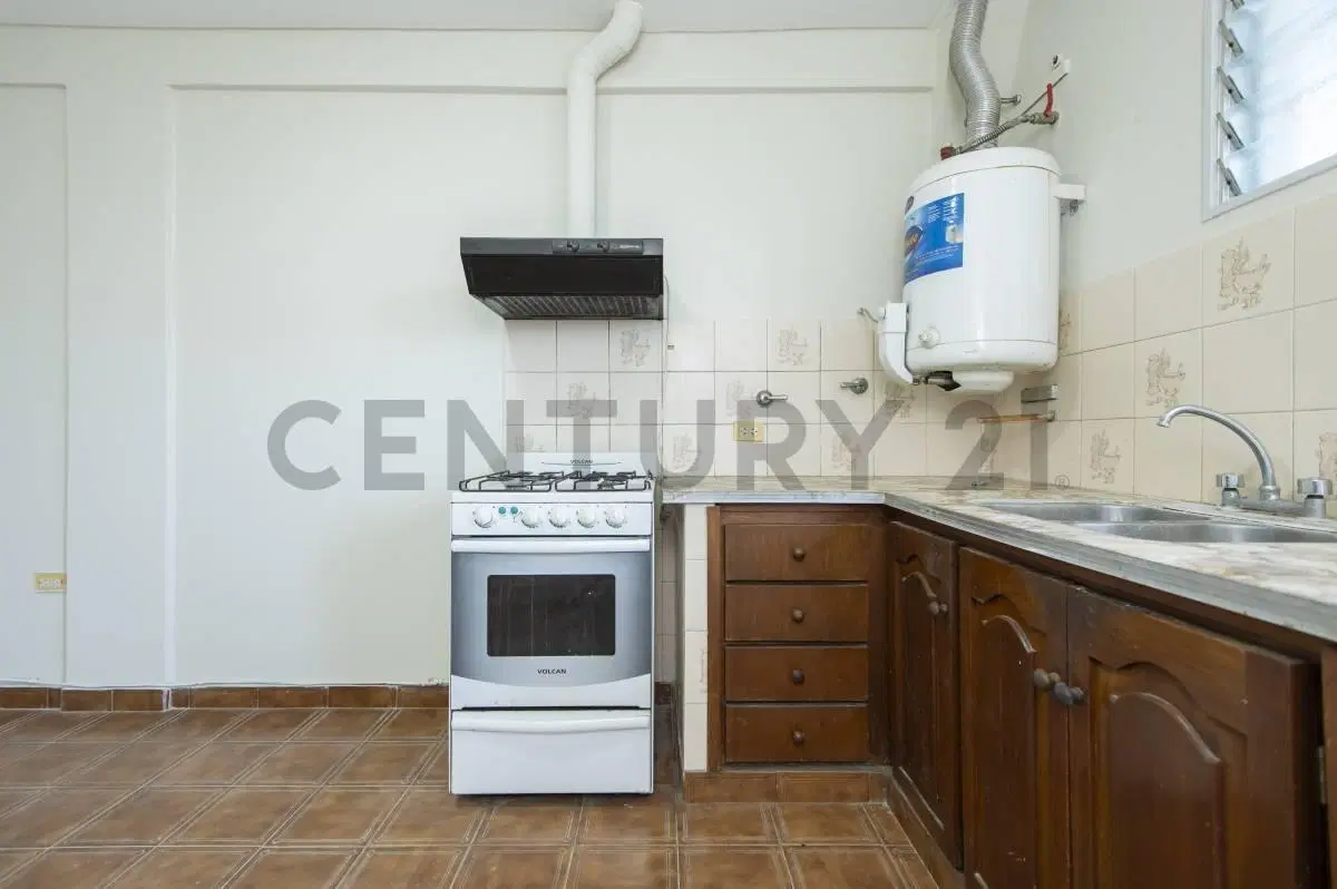 Departamento 2 dormitorios en venta en La Plata 5