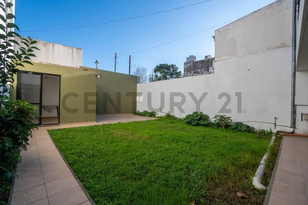 Departamento en venta en La Plata de un dormitorio con cochera 2