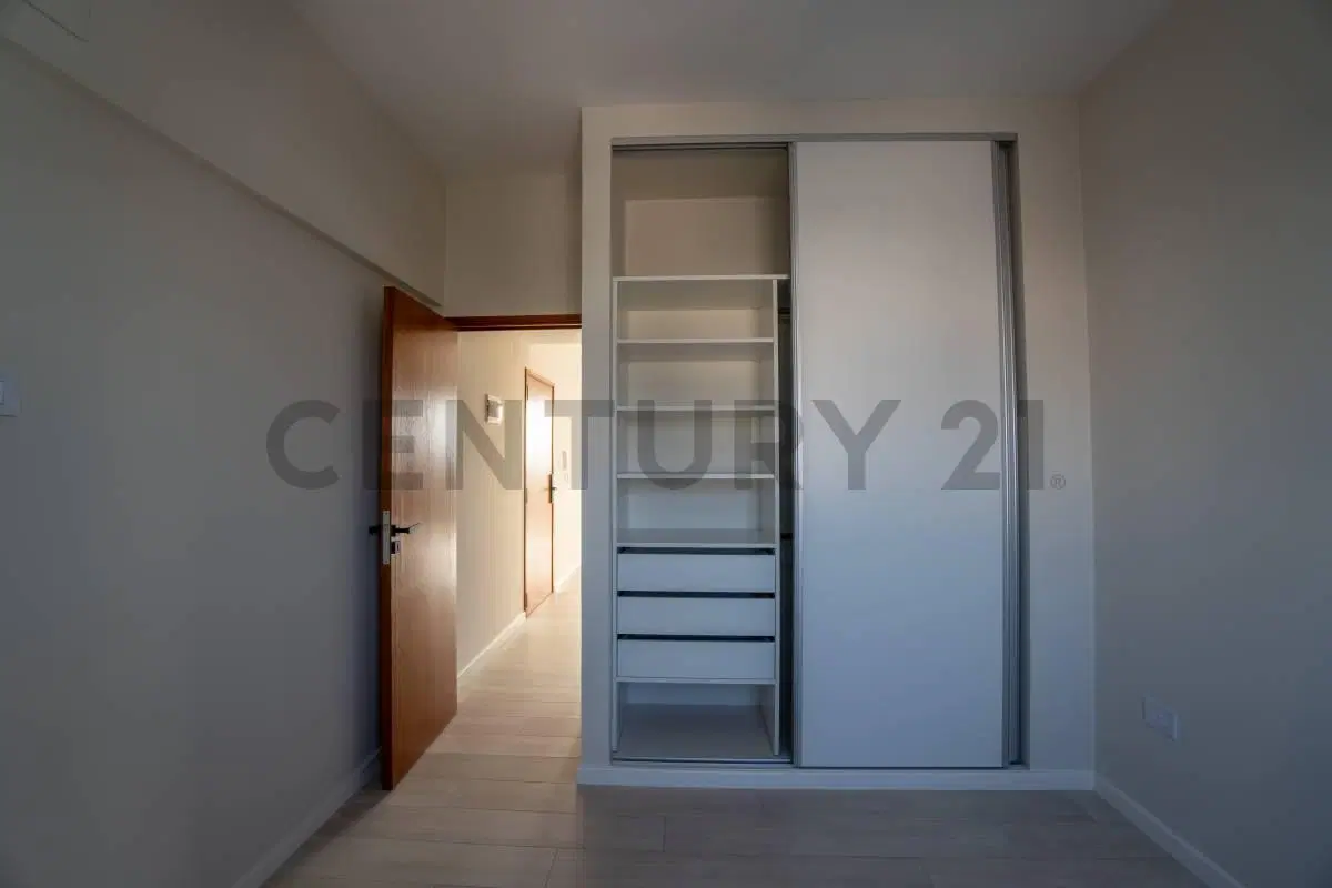 Departamento en venta en La Plata de 1 dormitorio a estrenar frente a Parque Saavedra. 8