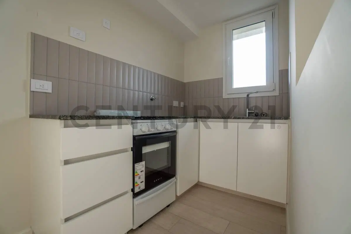 Departamento en venta en La Plata de 1 dormitorio a estrenar frente a Parque Saavedra. 3
