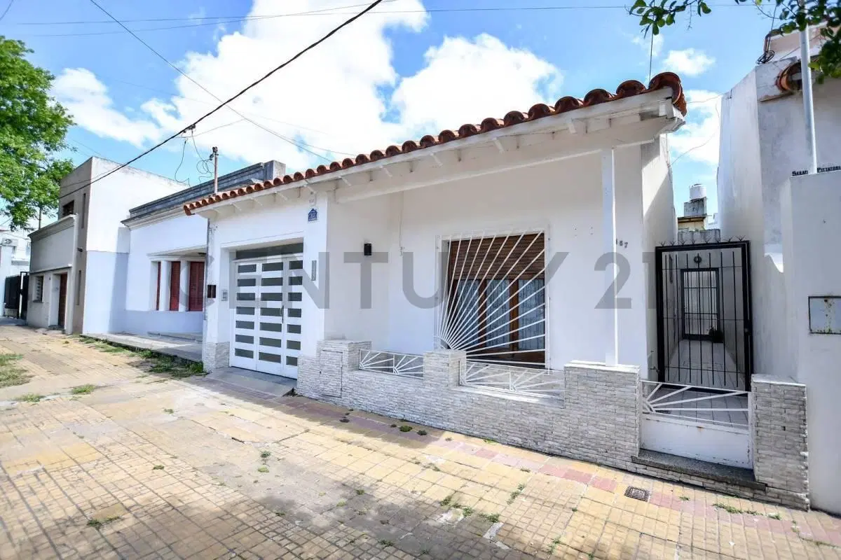 Casa en venta La Plata 3 dormitorios 2
