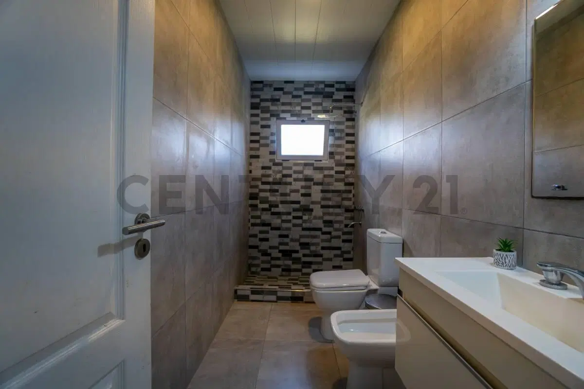 CASA EN VENTA EN LA PLATA 8