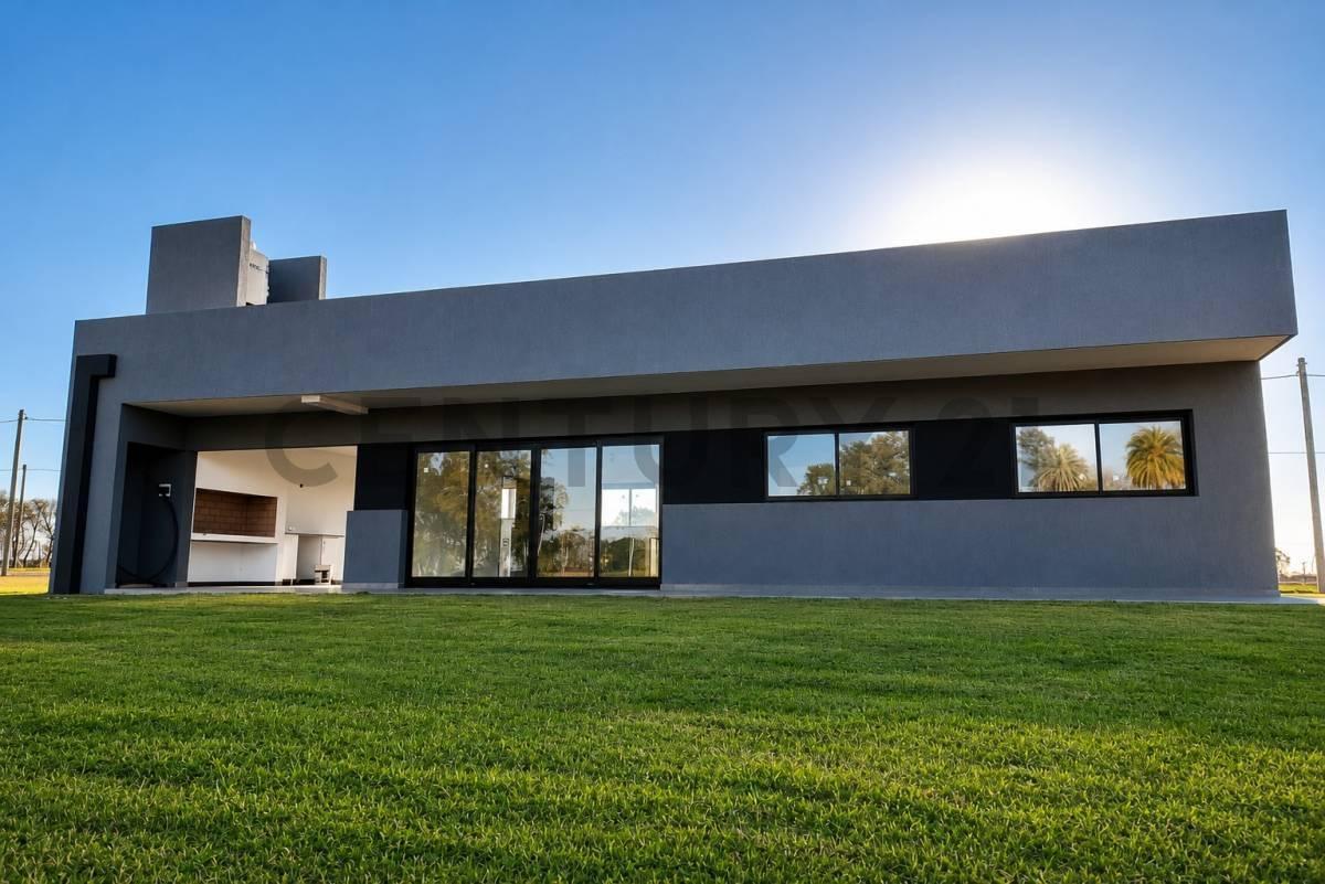 Foto de Casa en venta en La Plata de 3 dormitorios en Fincas La Soñada, imagen 1