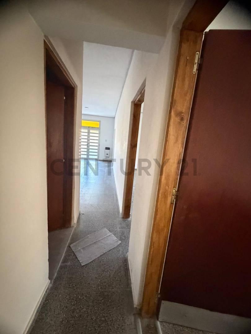 Foto de Venta de casa en Berisso apta profesional, imagen 5